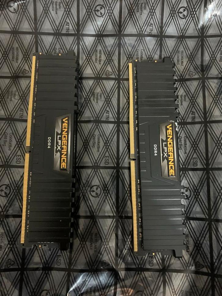 Corsair Vengeance LPX 64GB (2x32GB) DDR4 3200mhz, Computers en Software, RAM geheugen, Gebruikt, Desktop, 64 GB, DDR4, Verzenden