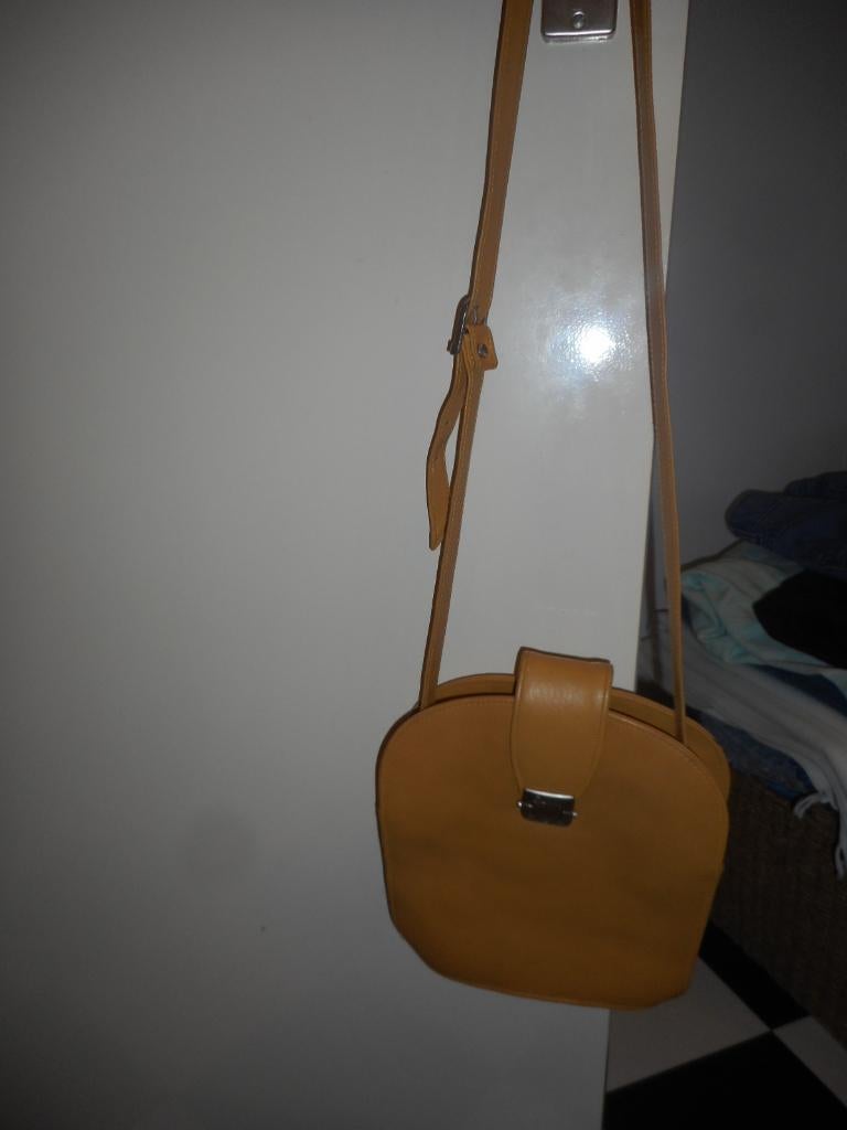 tas  van Sunny, Sieraden, Tassen en Uiterlijk, Tassen | Damestassen, Ophalen of Verzenden, Zo goed als nieuw, Geel, Schoudertasje