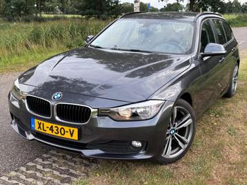Bmw 3-SERIE 320 D TOURING / 18 INCH / LEDER / 170DKM beschikbaar voor biedingen