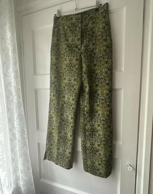 Prachtige engelse bloemen morris & co print broek Mango M 38, Kleding | Dames, Broeken en Pantalons, Ophalen of Verzenden