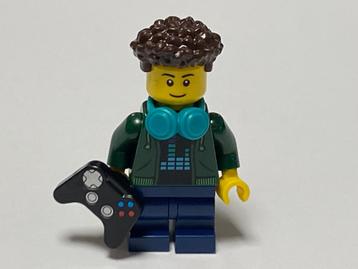 Lego Minifiguur Video Gamer met controller beschikbaar voor biedingen