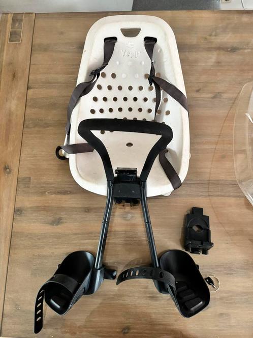 Yepp voorzitje met windscherm en extra adapter, Fietsen en Brommers, Fietsaccessoires | Fietsstoeltjes, Gebruikt, Voorzitje, 0 t/m 13 kg