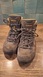 Mooie bergschoenen merk Lowa, maat 36, Ophalen, Gebruikt, Schoenen