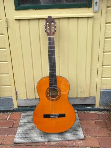 Originele MANUEL SAVARAS  klassieke gitaar beschikbaar voor biedingen