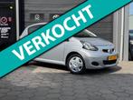 Toyota Aygo 1.0-12V Comfort - 2e Eigenaar - Airco - Lage km, Stof, Gebruikt, Zwart, 4 stoelen