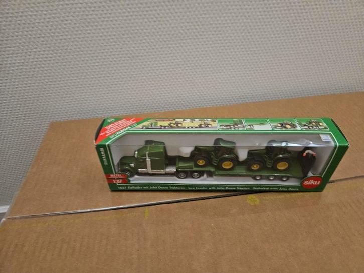 SIKU 1837 Dieplader met John Deere Tractoren 1:87, Hobby en Vrije tijd, Modelauto's | 1:87, Nieuw, Hijskraan, Tractor of Landbouw