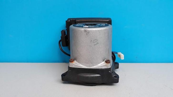 Cv Pomp Remeha Calenta/ Calora UPM2 15-70 RES, Doe-het-zelf en Verbouw, Verwarming en Radiatoren, Gebruikt, Cv-ketel of Combi-ketel