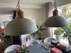 Te koop 2 mooie grote hanglampen diameter 70 cm kleur grijs., Huis en Inrichting, Lampen | Hanglampen, Ophalen of Verzenden, Zo goed als nieuw