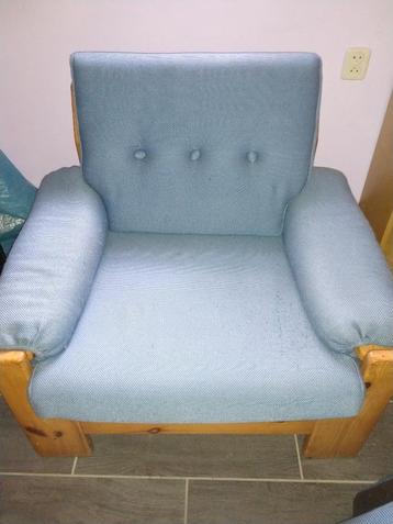GRATIS: bankstel massief grenen, 2,5 zits + 1 fauteuil