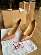 Louboutin Kate Nude 39, Kleding | Dames, Schoenen, Beige, Ophalen of Verzenden, Zo goed als nieuw, Schoenen met hoge hakken