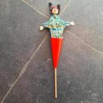 Pop up kegelpop - verstopt popje van hout en stof in koker, Antiek en Kunst, Ophalen of Verzenden