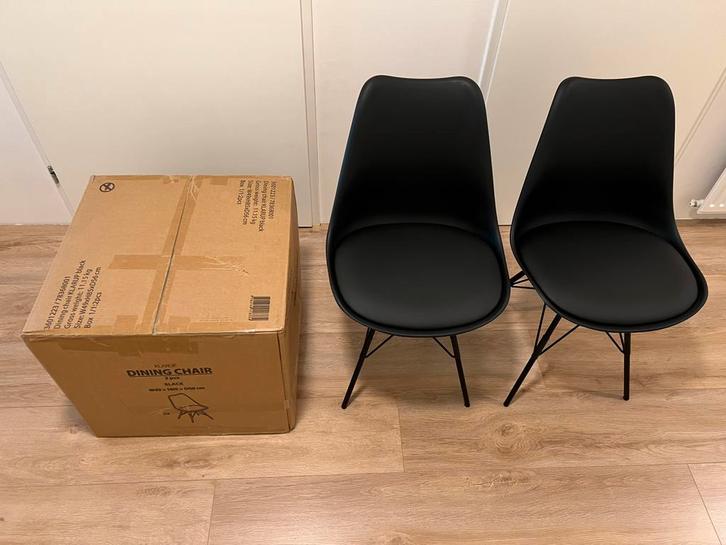 JYSK KLARUP eetkamerstoelen zwart 4 stuks, Huis en Inrichting, Stoelen, Nieuw, Zwart, Ophalen