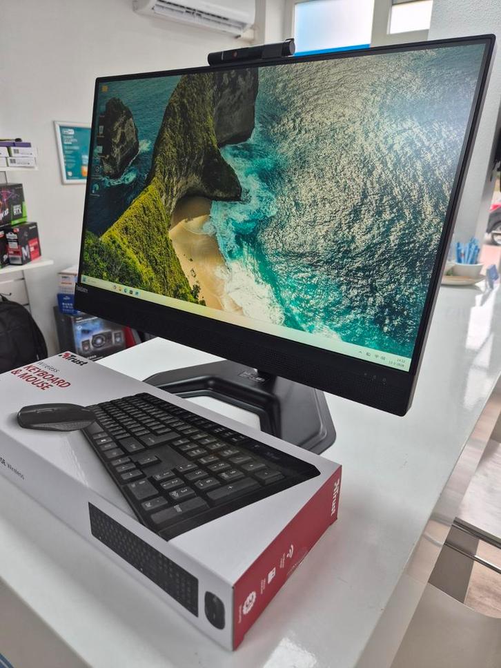 ** Lenovo Touchscreen 24inch All-in-One PC i5/8GB/256GB **, Computers en Software, Desktop Pc's, Zo goed als nieuw, 3 tot 4 Ghz