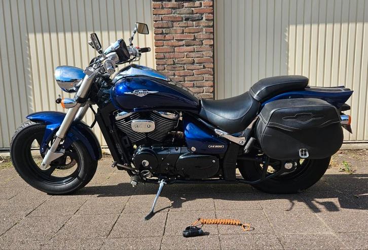 Te koop: stoere Suzuki Intruder VZ800!, Motoren, Motoren | Suzuki, Particulier, Chopper, meer dan 35 kW, 2 cilinders, Ophalen