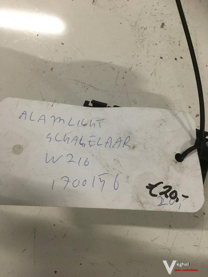 Mercedes W210 Alarmlichtschakelaar, Auto-onderdelen, Dashboard en Schakelaars, Gebruikt, Ophalen of Verzenden