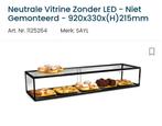 Tafel vitrine zwart metaal, Ophalen, 50 tot 100 cm, Zo goed als nieuw, Minder dan 100 cm