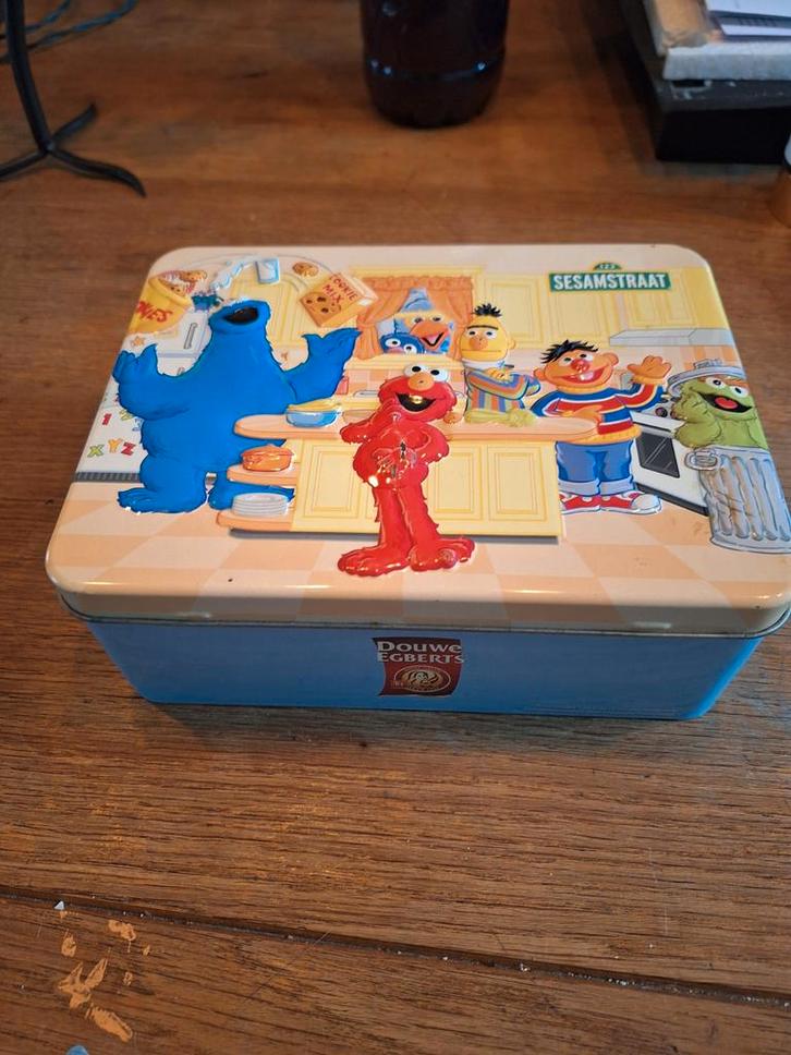 Sesamstraat Douwe Egberts Blik, Huis en Inrichting, Woonaccessoires | Kisten, Ophalen of Verzenden