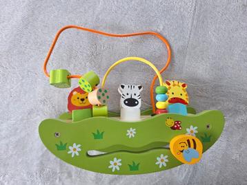 Evenwichtsboot met kralenrek tbv goed doel beschikbaar voor biedingen