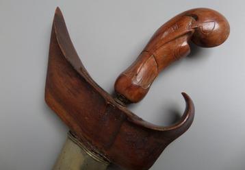 keris Indonesië kris madoera Durga greep damast kling  beschikbaar voor biedingen