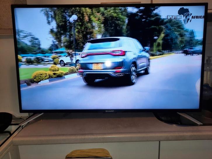 SHARP FULL HD TV 40 INCH + GOOGLE CHROMECAST, Audio, Tv en Foto, Televisies, Zo goed als nieuw, 100 cm of meer, Sharp, Ophalen