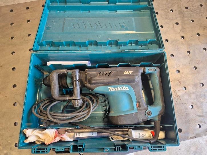 Te Koop: Makita HM1213C ZGAN, Doe-het-zelf en Verbouw, Gereedschap | Boormachines, Zo goed als nieuw, Boor- en/of Breekhamer, 600 watt of meer