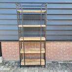 Mooie kast met 5 planken mangohout en zwart metaal, Ophalen, Zo goed als nieuw