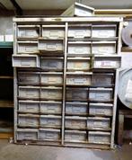 Oude metalen ladenkast met 32 laden. In prima conditie, Ophalen, Gebruikt