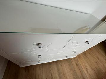 Bed en ladekast 160x200 te koop elektrische lattenbodems 