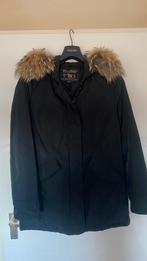 Woolrich jas met bontkraag, Ophalen of Verzenden, Zo goed als nieuw, Maat 46/48 (XL) of groter, Zwart