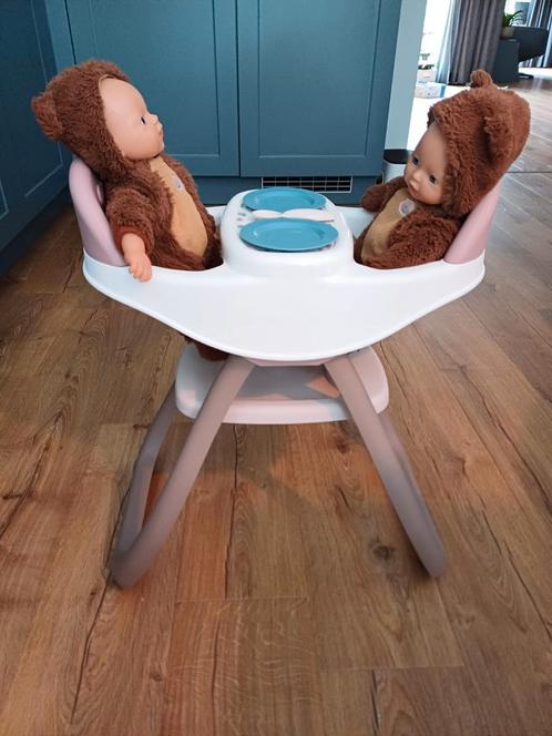 Tweeling popjes met Smoby duokinderstoel, Kinderen en Baby's, Speelgoed | Poppen, Gebruikt, Ophalen of Verzenden