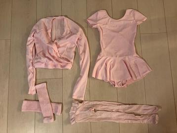 Balletpakje maat 158-164 met Panty, Vestje, Beenwarmers beschikbaar voor biedingen