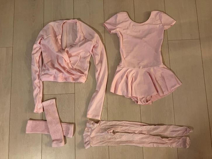 Balletpakje maat 158-164 met Panty, Vestje, Beenwarmers, Sport en Fitness, Ballet, Zo goed als nieuw, Kleding, Ophalen of Verzenden