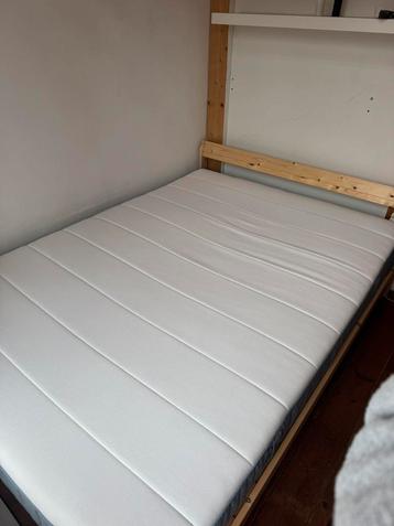 Bedframe + lattenbodem + matras ikea 140x 200