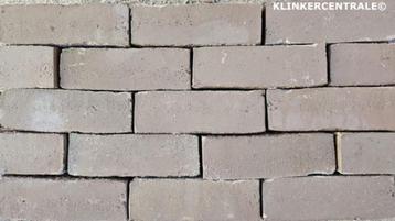 300m2 bruin mastiek gebakken klinkers dikformaat straatst. beschikbaar voor biedingen
