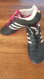 Adidas voetbalschoenen mt 42, Sport en Fitness, Voetbal, Schoenen, Maat XS of kleiner, Gebruikt, Ophalen of Verzenden