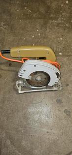 Black&decker invalzaag cirkelzaag, Doe-het-zelf en Verbouw, Gereedschap | Zaagmachines, Ophalen, Cirkelzaag, Zo goed als nieuw