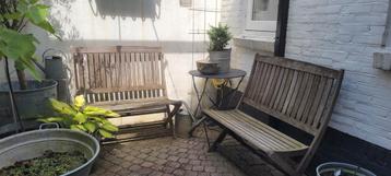 Houten Tuinbankjes met Bistrotafeltje beschikbaar voor biedingen