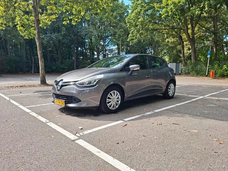 Renault Clio 0.9 TCE 66KW 5-DRS 2013 Grijs, Auto's, Renault, Particulier, Clio, ABS, Airbags, Airconditioning, Bluetooth, Cruise Control