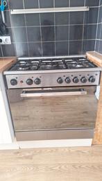 Goedwerkende oven/fornuis, Ophalen, Gebruikt, 4 kookzones, Gas