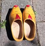 Mooie vintage authentieke houten klompen, geel en rood, Kleding | Dames, Ophalen, Zo goed als nieuw, Geel, Overige typen