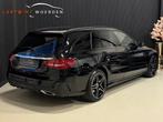 Mercedes-Benz C-klasse Estate 300 AMG Premium Pack | FACELIF, Auto's, Mercedes-Benz, Automaat, 4 cilinders, 259 pk, Zwart