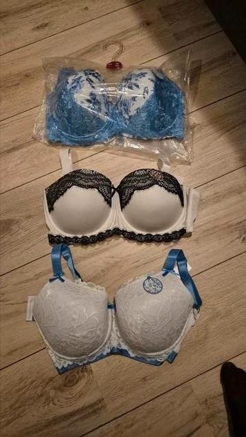 3 BH's 90D Nieuw  beschikbaar voor biedingen