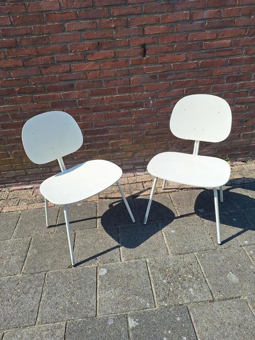 Twee Witte Stoelen - Modern Design Auping, Huis en Inrichting, Stoelen, Gebruikt, Twee, Kunststof, Metaal, Wit, Ophalen of Verzenden