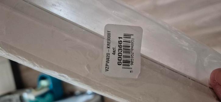 Kunststof eindstukken vensterbank 420 mm – set van 4 – wit –, Doe-het-zelf en Verbouw, Plinten en Afwerking, Zo goed als nieuw