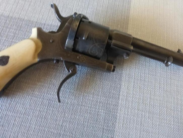 antieke revolver pen vuur, Antiek en Kunst, Antiek | Overige Antiek, Verzenden