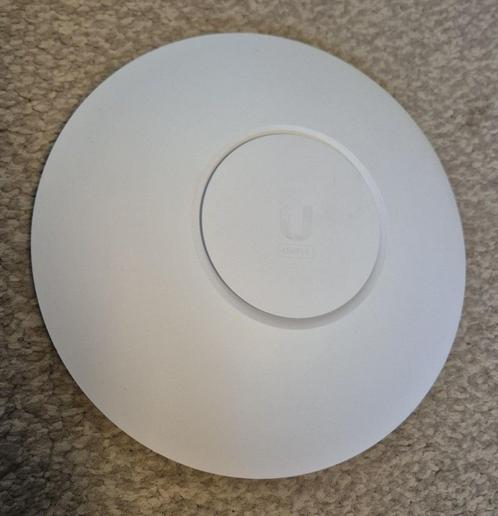 Unifi / Ubiquity U6 Enterprise Wifi-6 AccessPoint, Computers en Software, Accesspoints, Zo goed als nieuw, Ophalen of Verzenden