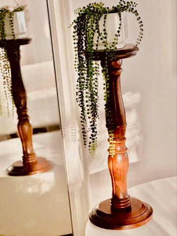 Plantenstandaard zuil hout vintage antiek beschikbaar voor biedingen