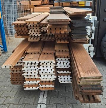 Partij | B-keus ayous planken beschikbaar voor biedingen