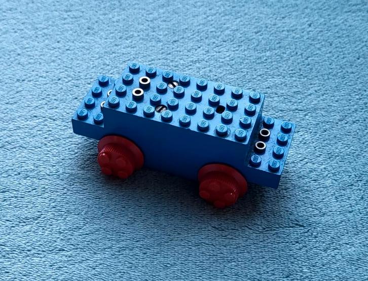 Lego trein 4,5 Volt blauwe locomotief motor + ribbel wielen., Kinderen en Baby's, Speelgoed | Duplo en Lego, Gebruikt, Lego, Complete set