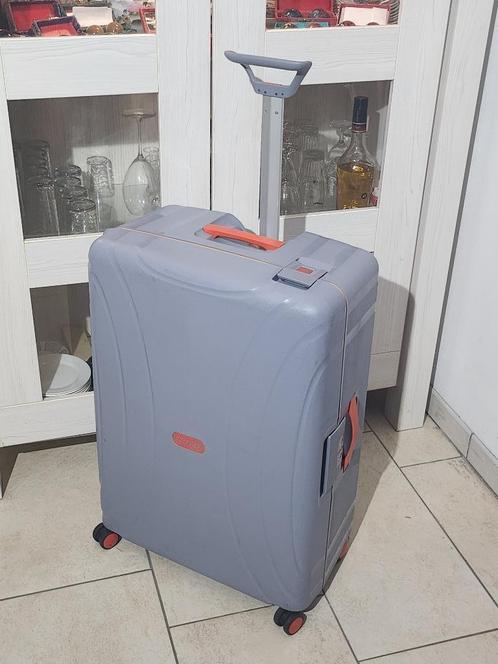 Samsonite American Tourister lock n roll spinner 75 cm 157cm, Sieraden, Tassen en Uiterlijk, Koffers, Zo goed als nieuw, Hard kunststof
